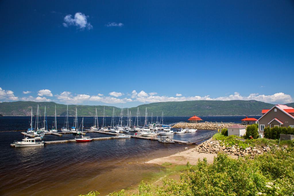 Chalets Condos Sur Le Fjord LʼAnse-Saint-Jean Kültér fotó