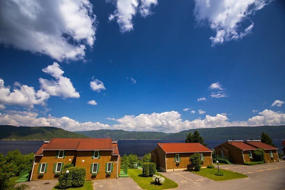 Chalets Condos Sur Le Fjord LʼAnse-Saint-Jean Kültér fotó