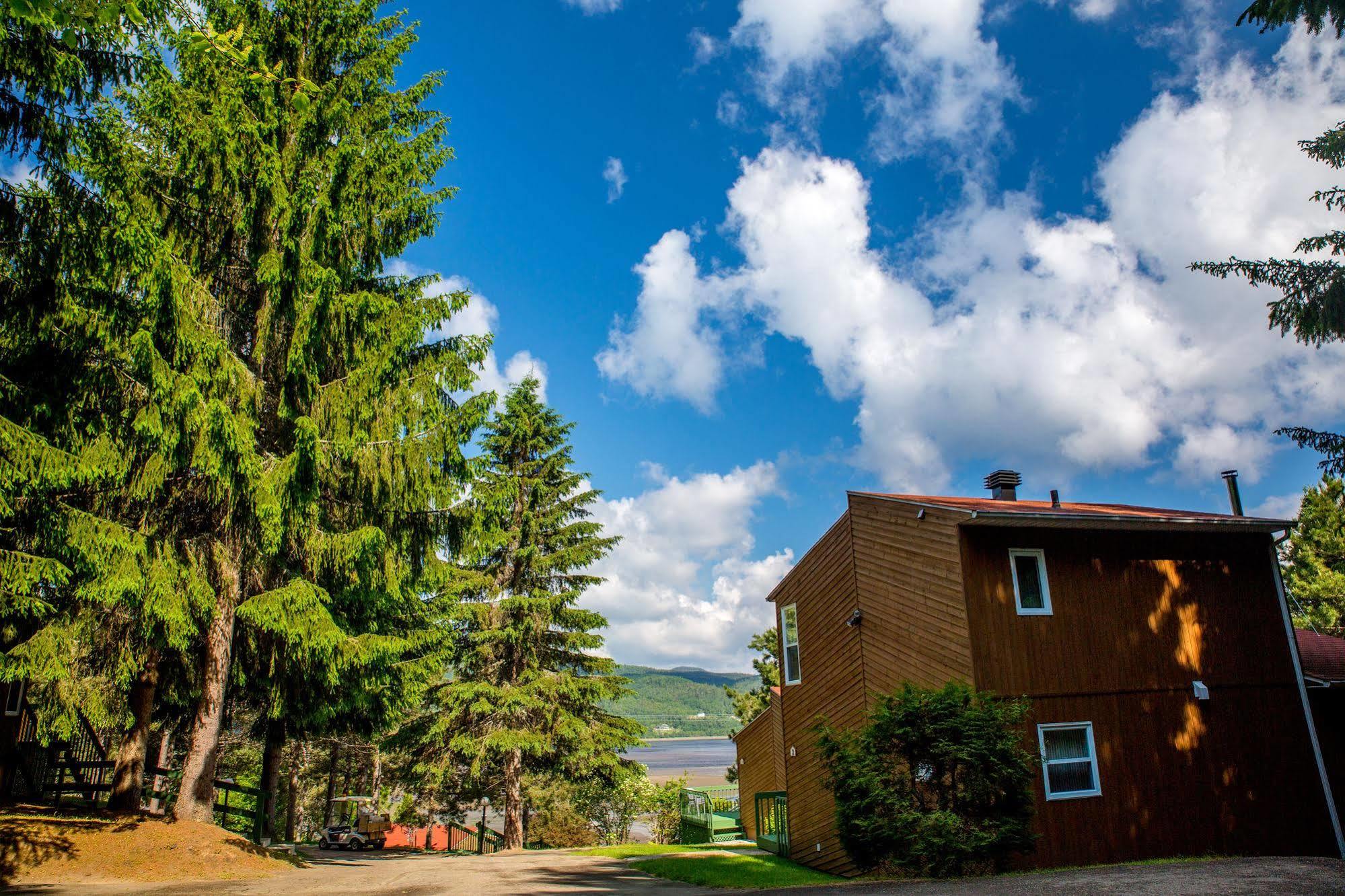 Chalets Condos Sur Le Fjord LʼAnse-Saint-Jean Kültér fotó